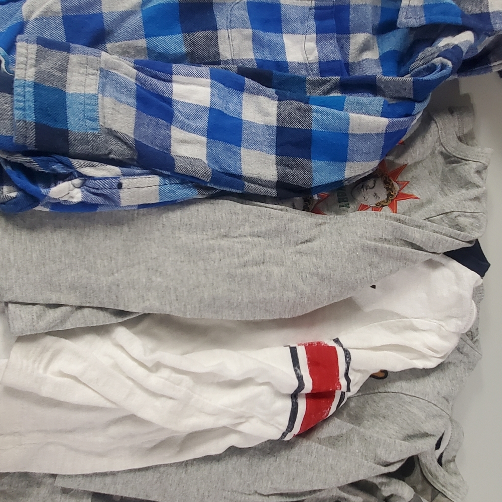 Lot of 5 long sleeve boys shirts size 4/xs